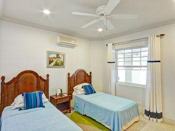 White Sands Speightstown ภายนอก รูปภาพ